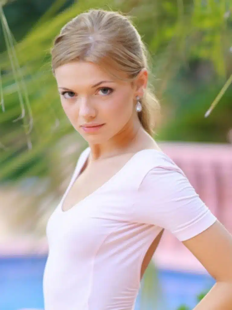 Stasha Wg Biography: Wiki, Age, Career, Height, Weight, Boyfriend, Net Worth & More