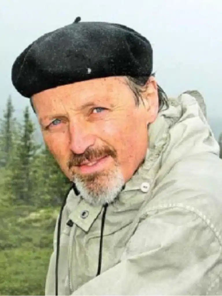 Stein Versto Biography: Wiki, Age, Career, Height, Weight, Boyfriend, Net Worth & More