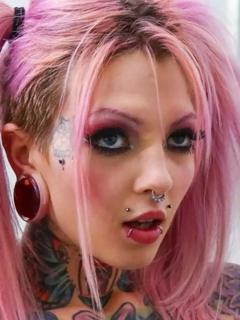 Sydnee Vicious Biography: Wiki, Age, Career, Height, Weight, Boyfriend, Net Worth & More