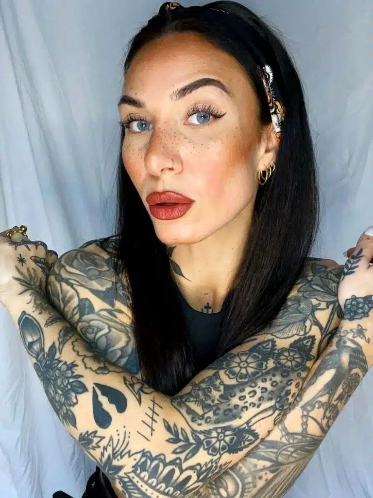 Tania Tonsorial Biography: Wiki, Age, Career, Height, Weight, Boyfriend, Net Worth & More