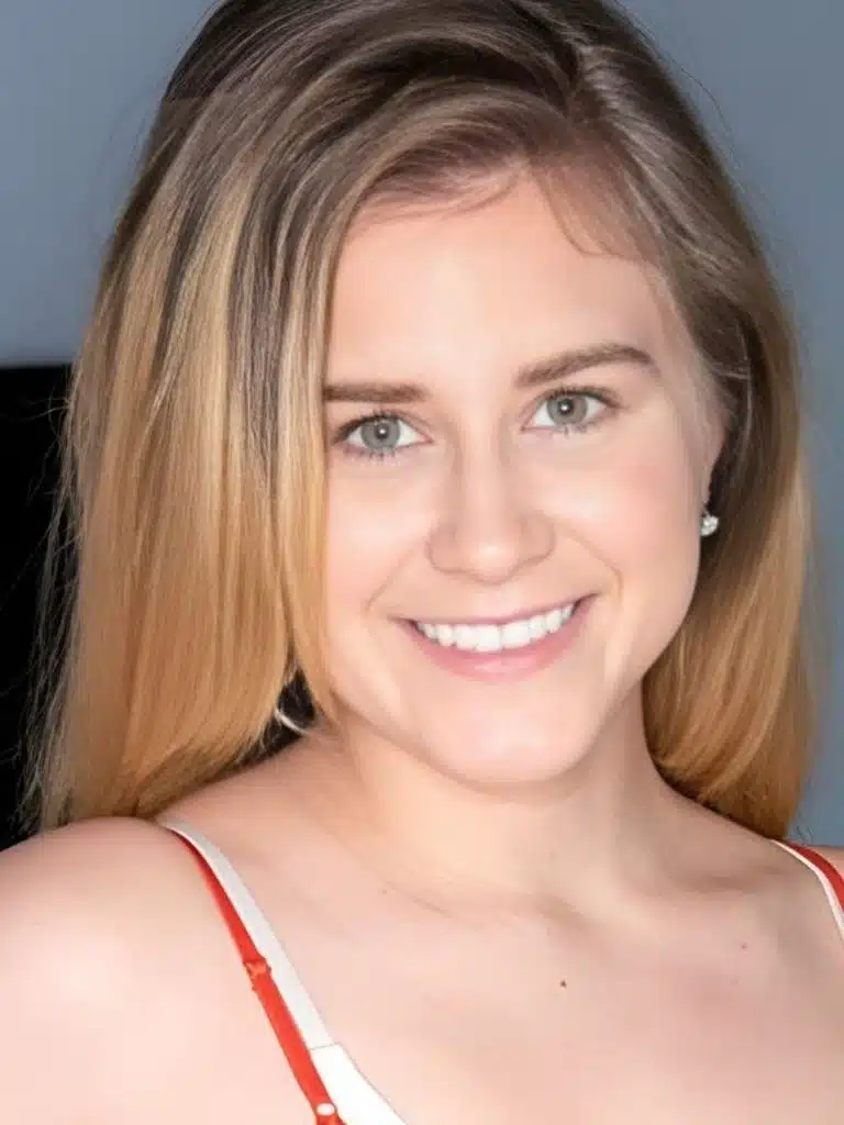 Taylor Blake Biography: Wiki, Age, Career, Height, Weight, Boyfriend, Net Worth & More