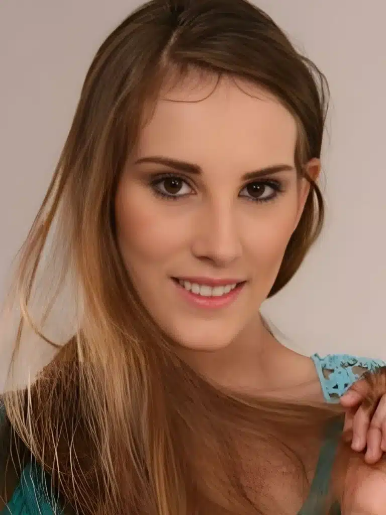 Tina Blade Biography: Wiki, Age, Career, Height, Weight, Boyfriend, Net Worth & More