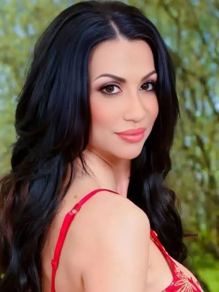 Valeria Visconti Biography: Wiki, Age, Career, Height, Weight, Boyfriend, Net Worth & More